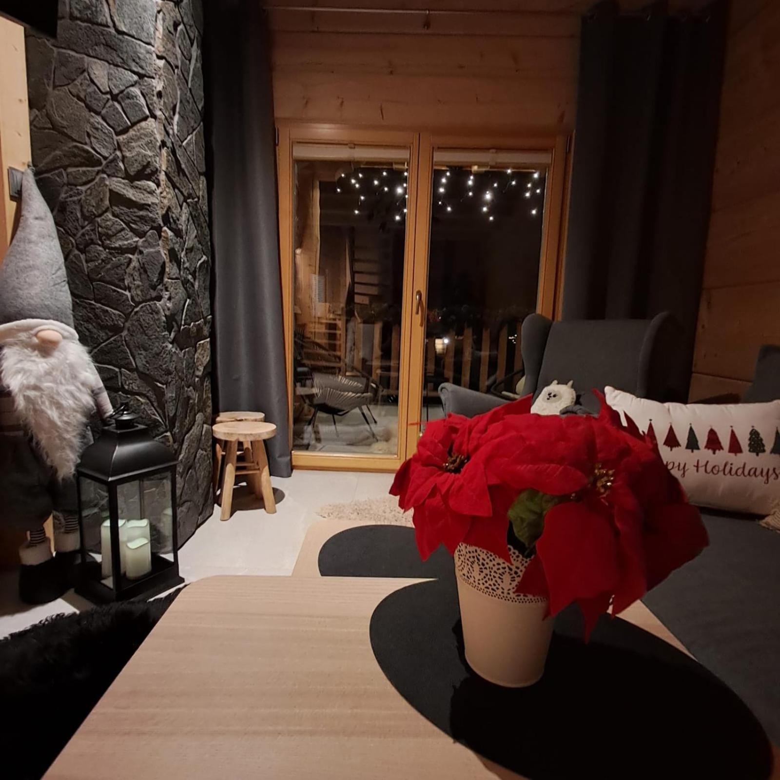 Wood House Apartment *